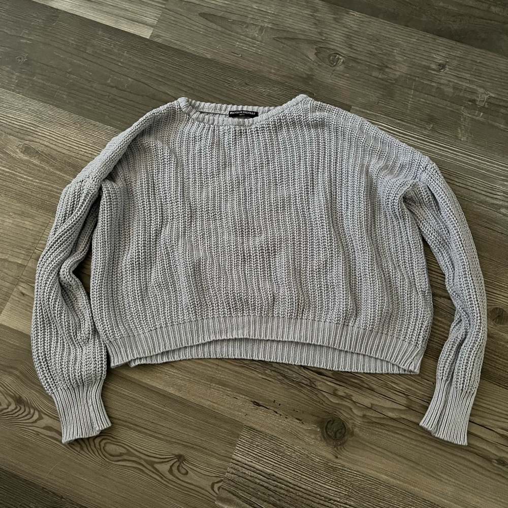 BRANDY MELVILLE SWEATER